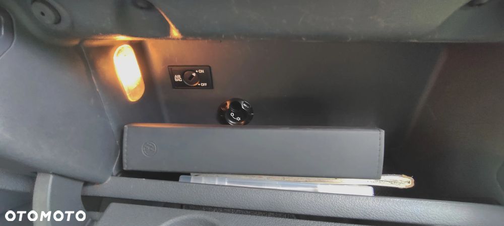 Volkswagen Touran 1.9 TDI DPF Cross - 30