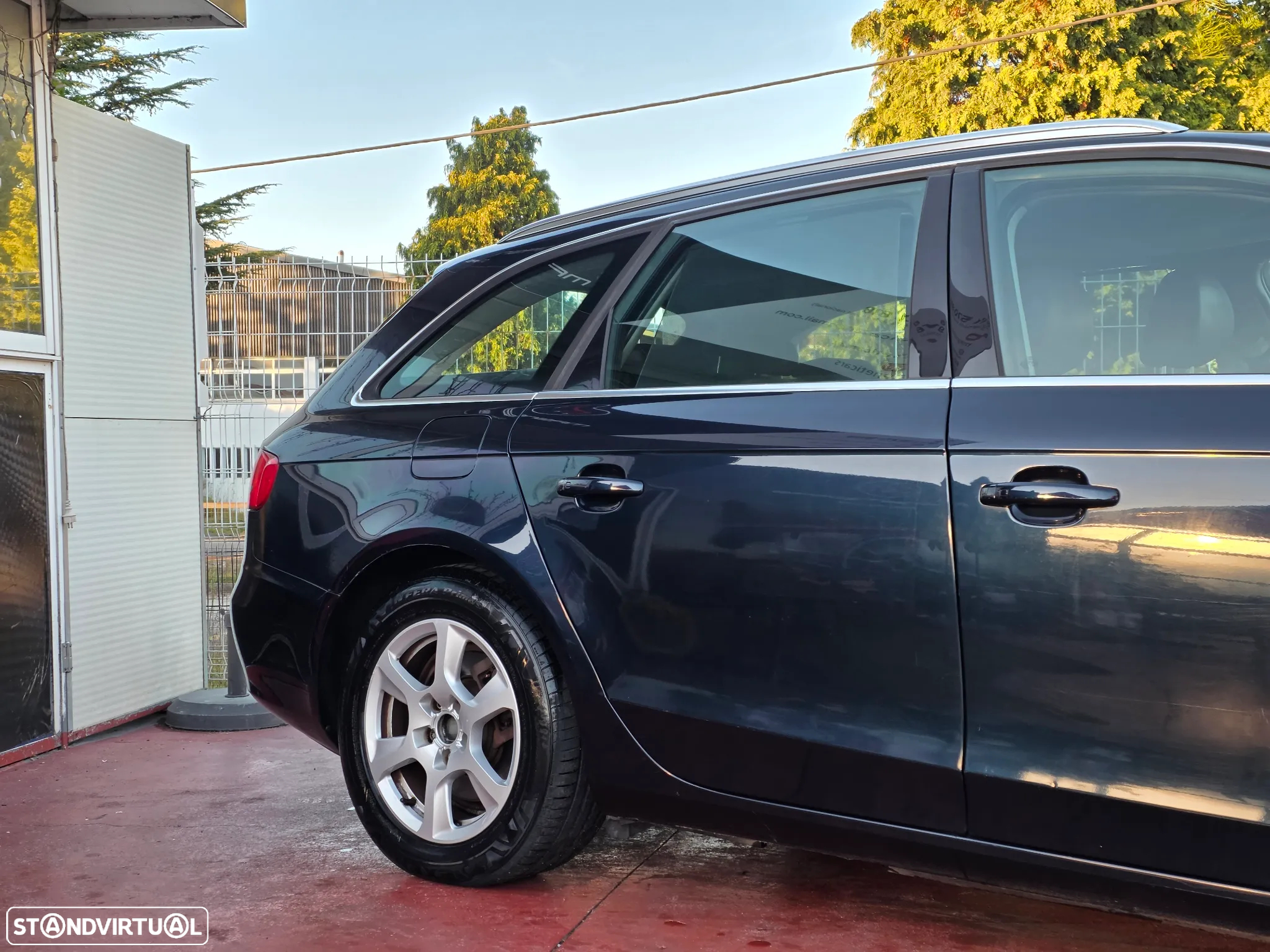 Audi A4 Avant 2.0 TDI exclusive - 7
