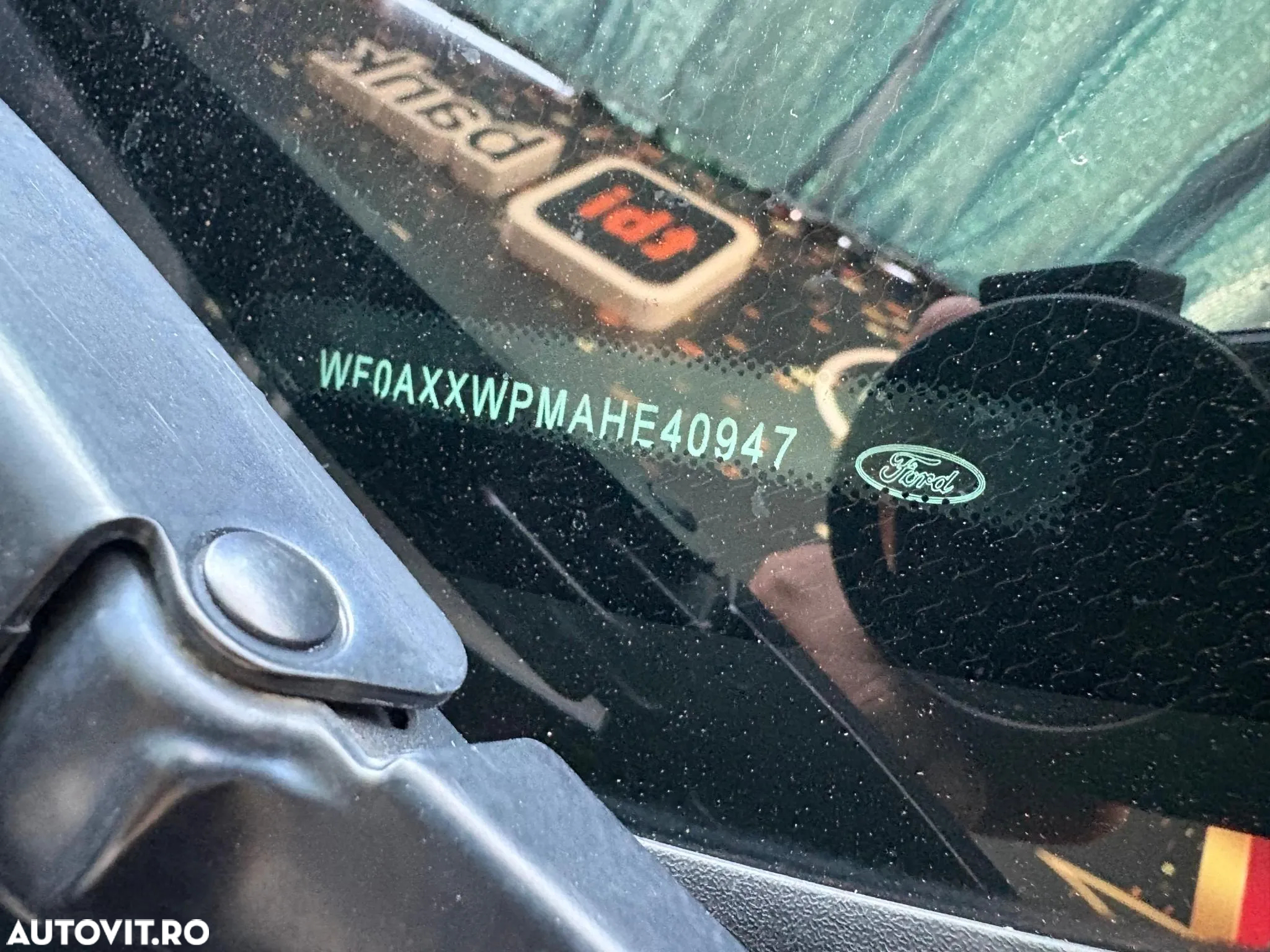 Ford Kuga - 13