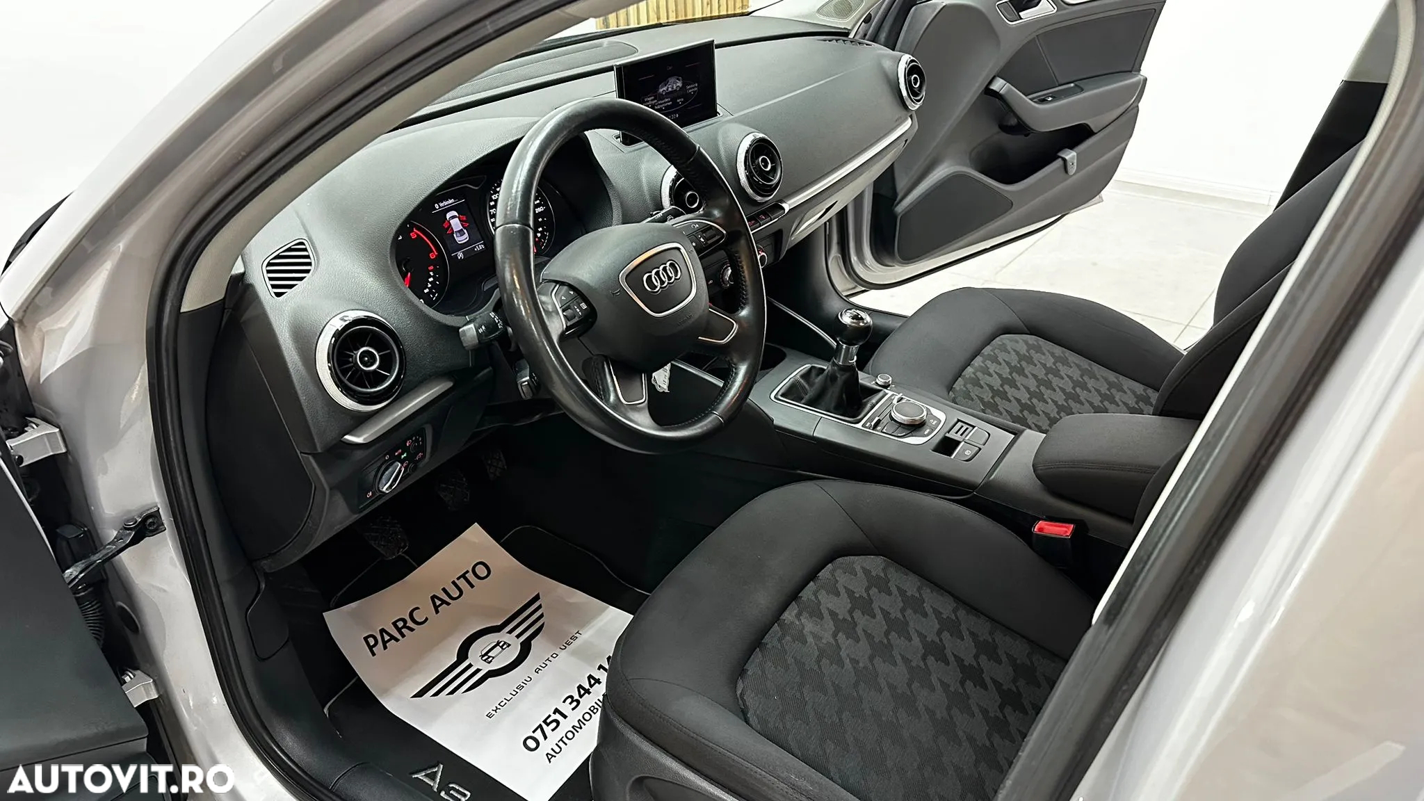 Audi A3 Sportback 1.6 TDI Attraction - 6