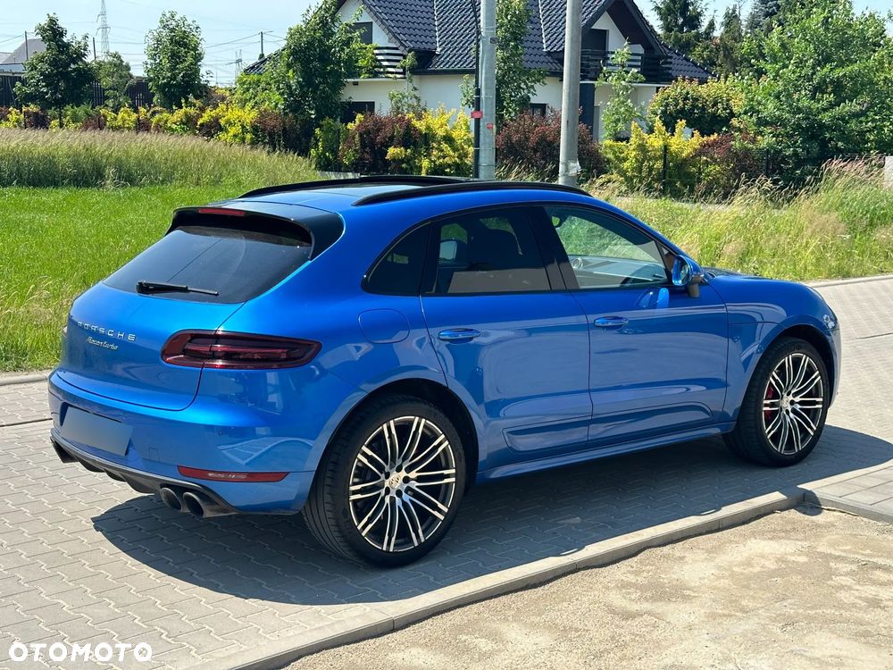 Porsche Macan Turbo - 6
