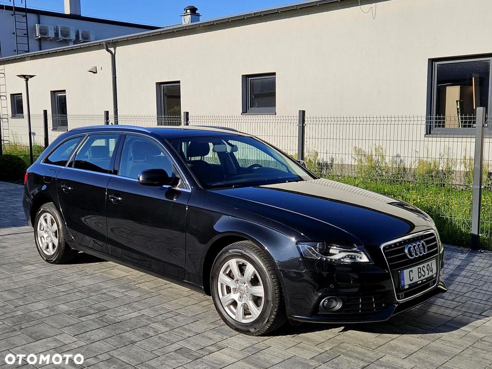 Audi A4 Avant 2.0 TDI DPF Ambiente - 16