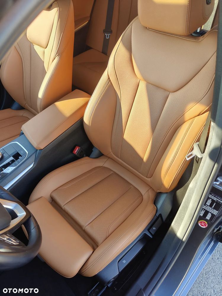 BMW Seria 3 320d Touring Sport Line - 13