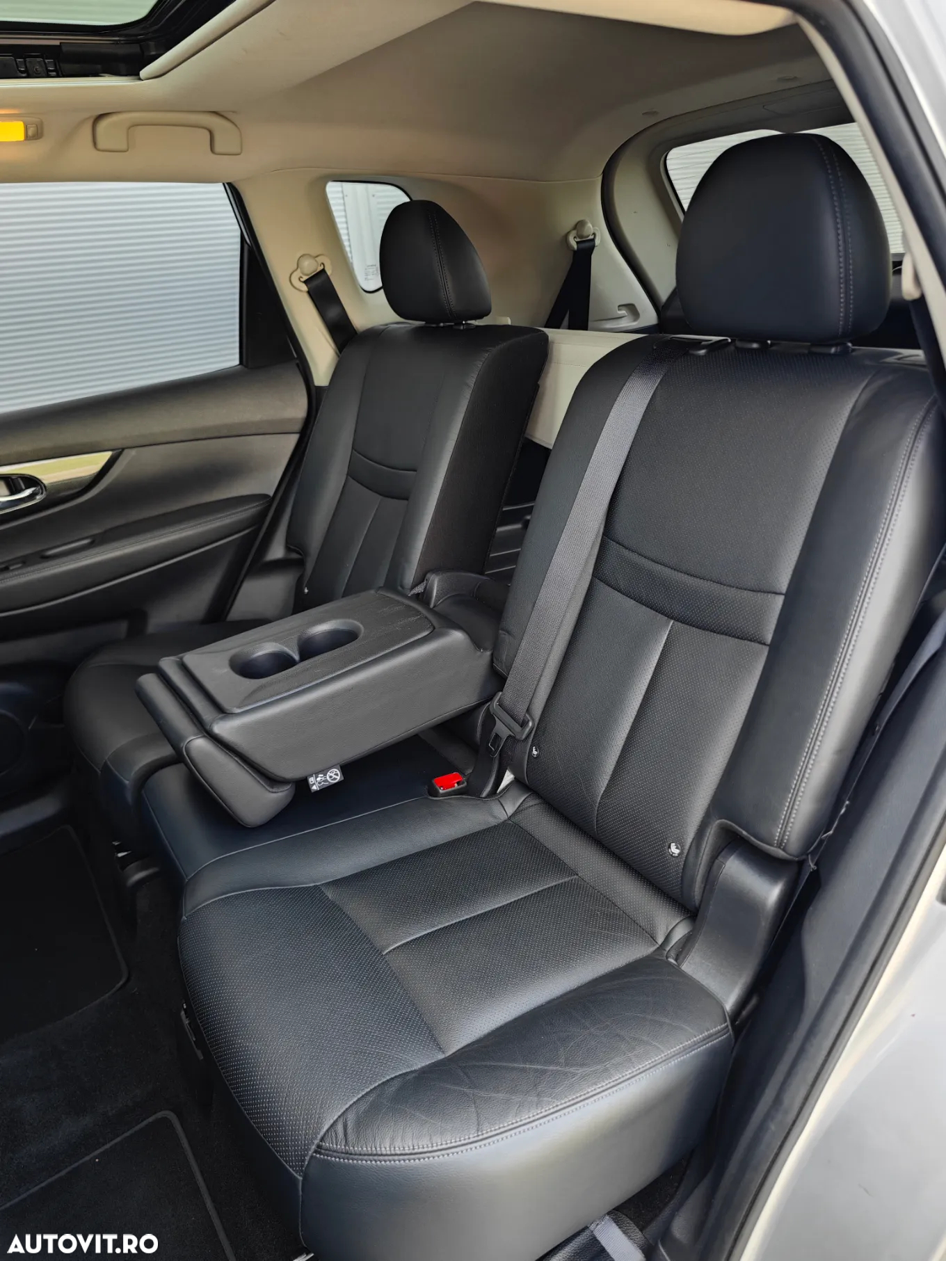 Nissan X-Trail 1.6 dCi ALL-MODE 4x4i Tekna - 12