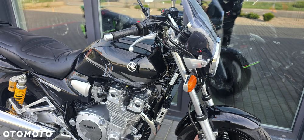 Yamaha XJR - 27