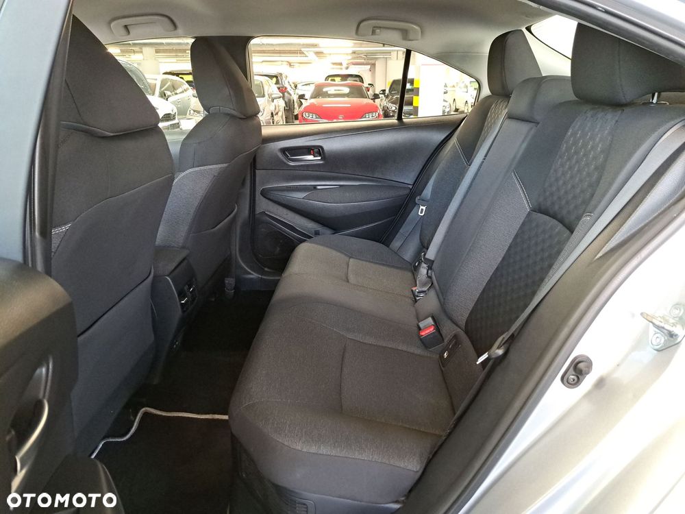 Toyota Corolla 1.8 Hybrid Comfort - 13