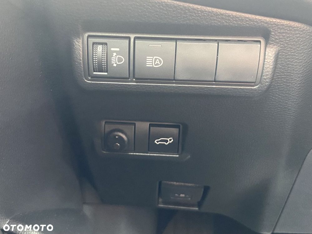 Toyota Corolla Cross 2.0 Hybrid Style - 17