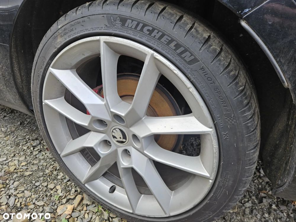 Skoda Octavia 2.0 TDI RS DSG EU6 - 8