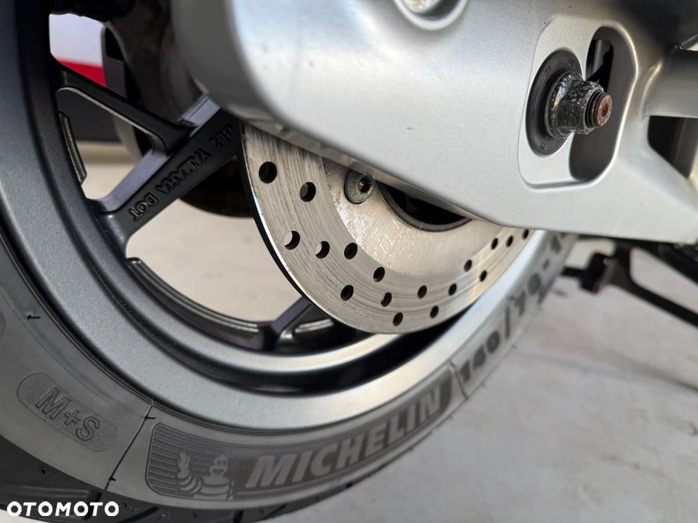 Yamaha X-max - 9