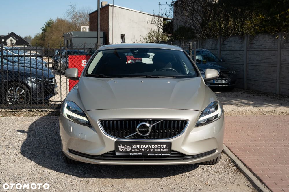 Volvo V40 T2 Drive-E Momentum - 2