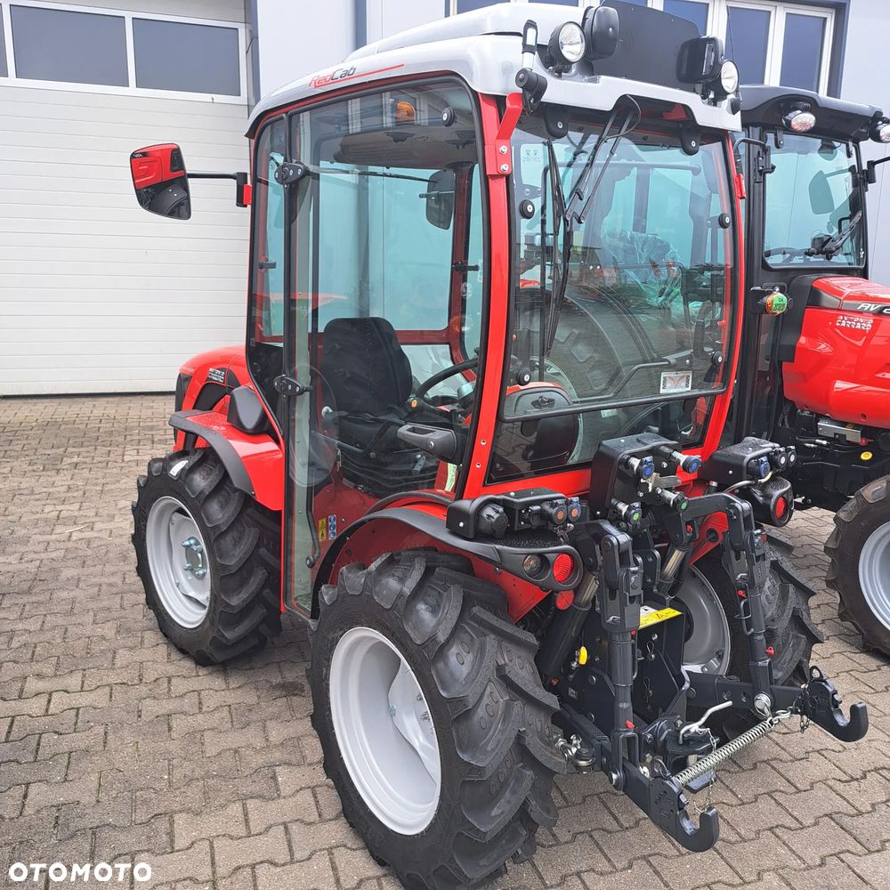 ANTONIO CARRARO TRX 5800 YANMAR 51,5KM Obracany kokpit i fotel 4 cylindry 2091cm3 - 2