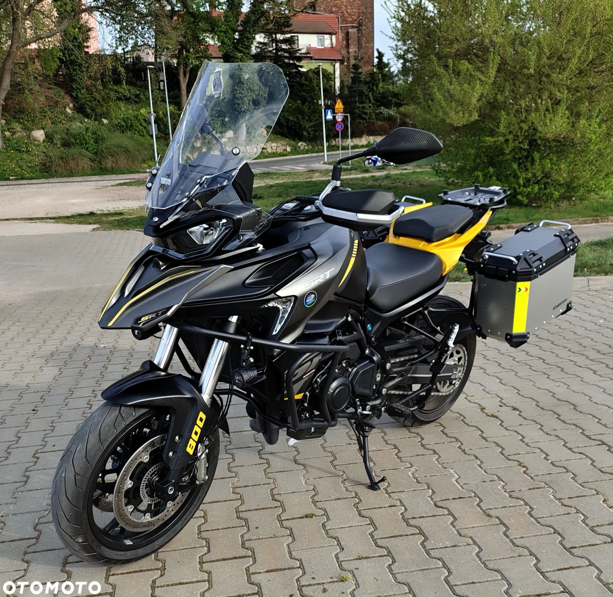 QJMOTOR SRT 800S - 1
