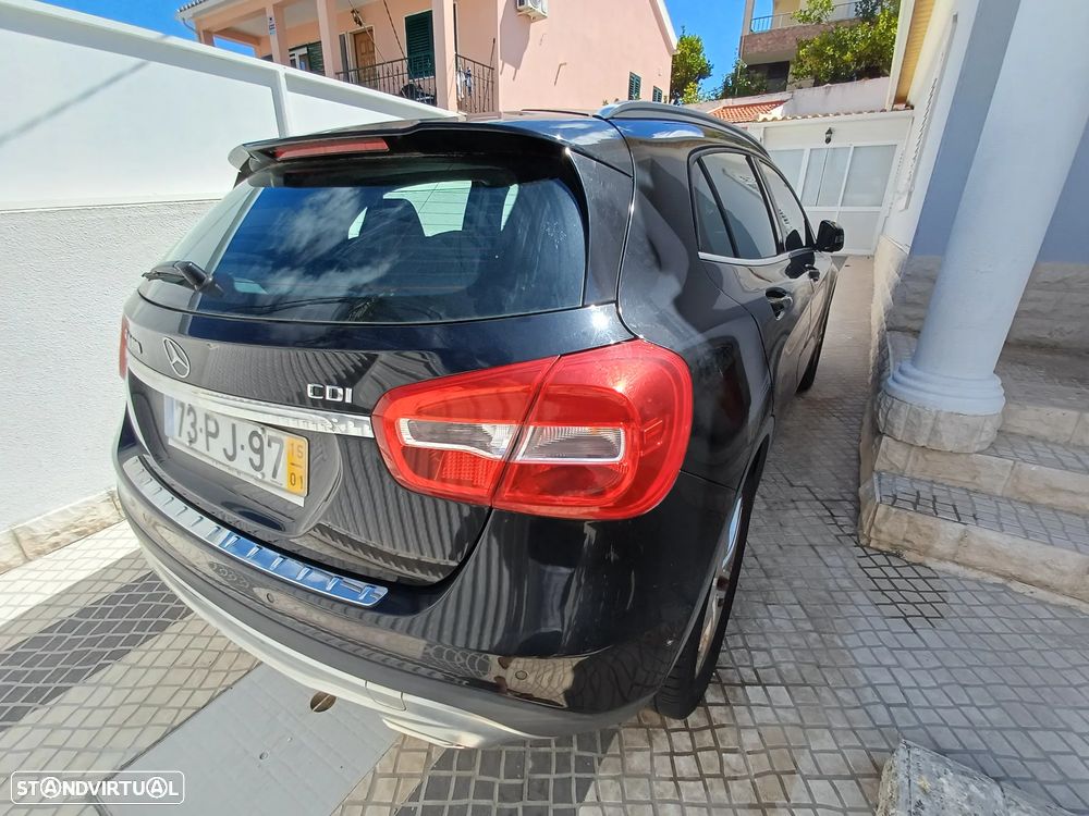 Mercedes-Benz GLA 180 CDI Urban - 6