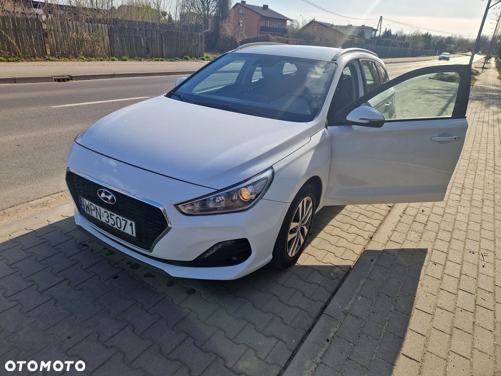 Hyundai i30 1.6 CRDI DCT EDITION 30 - 1