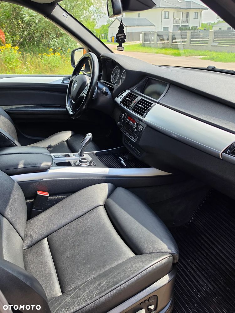 BMW X5 xDrive30d - 16
