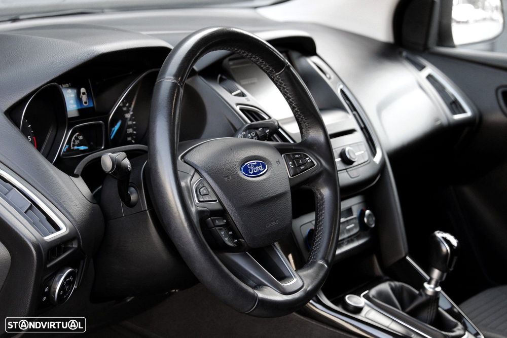 Ford Focus SW 1.5 TDCi Titanium - 12