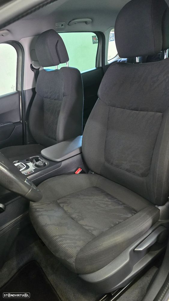 Peugeot 3008 2.0 HDi Hybrid4 - 21
