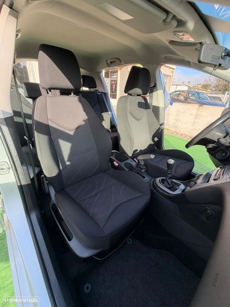 Peugeot 308 1.6 HDi Premium - 11