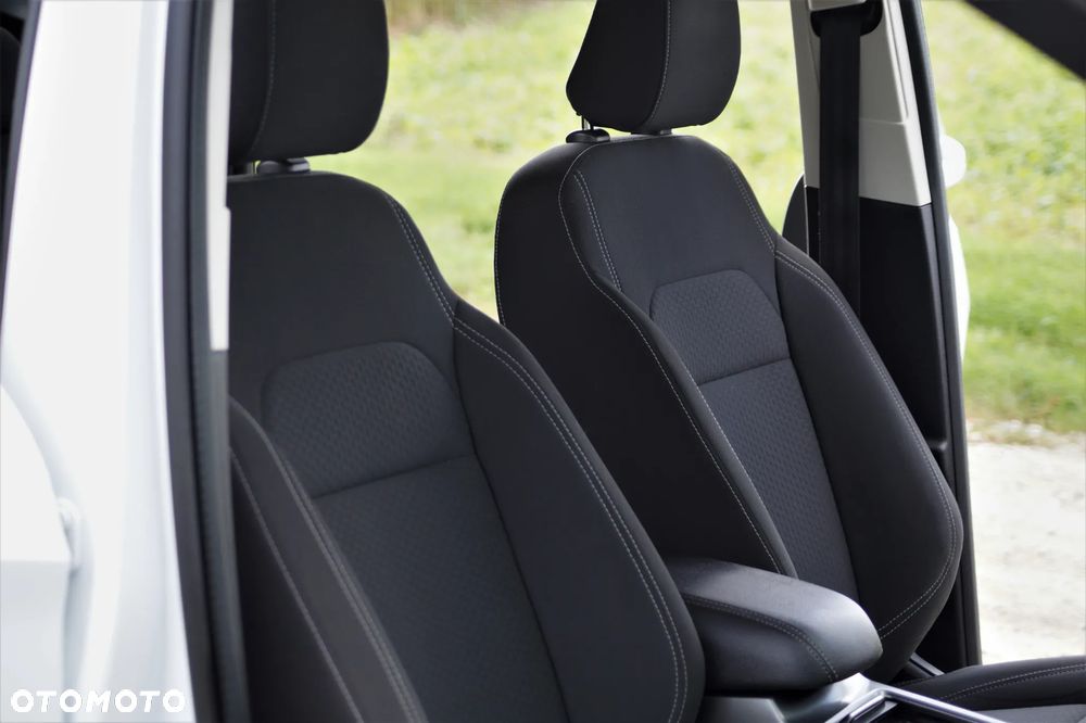 Ford Kuga - 23