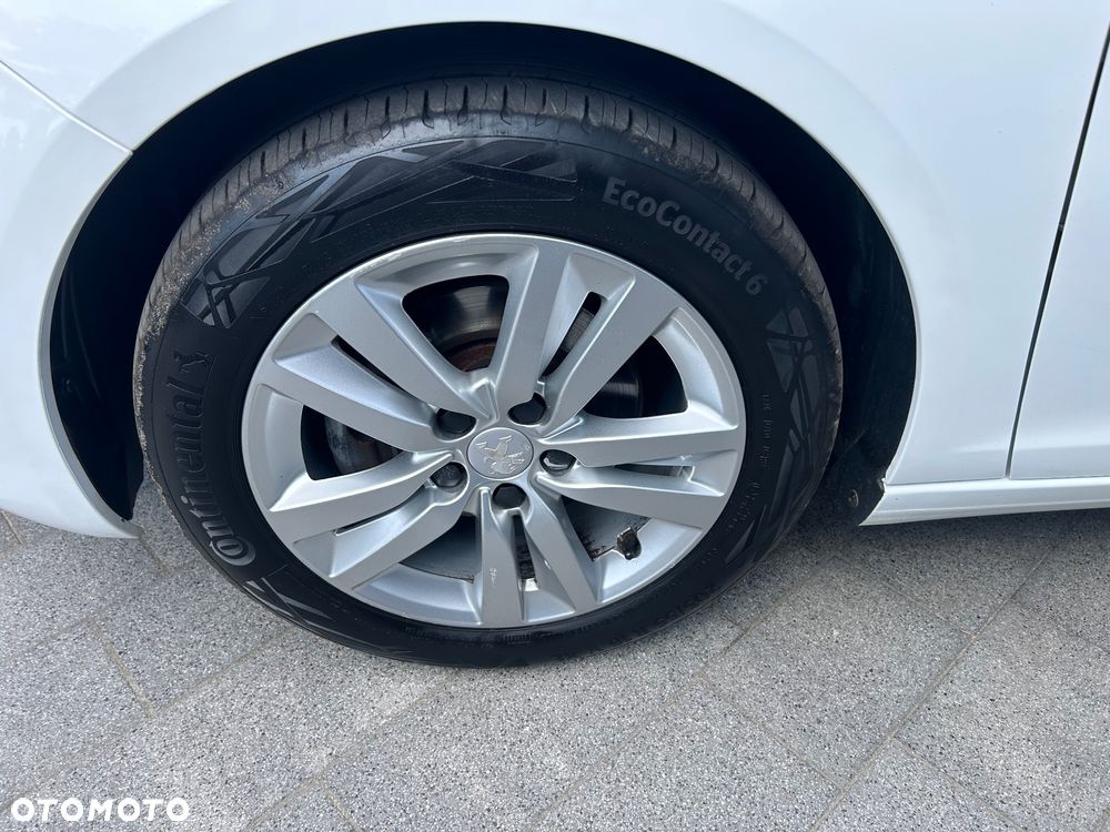 Peugeot 308 BlueHDi 130 Stop & Start Style - 23