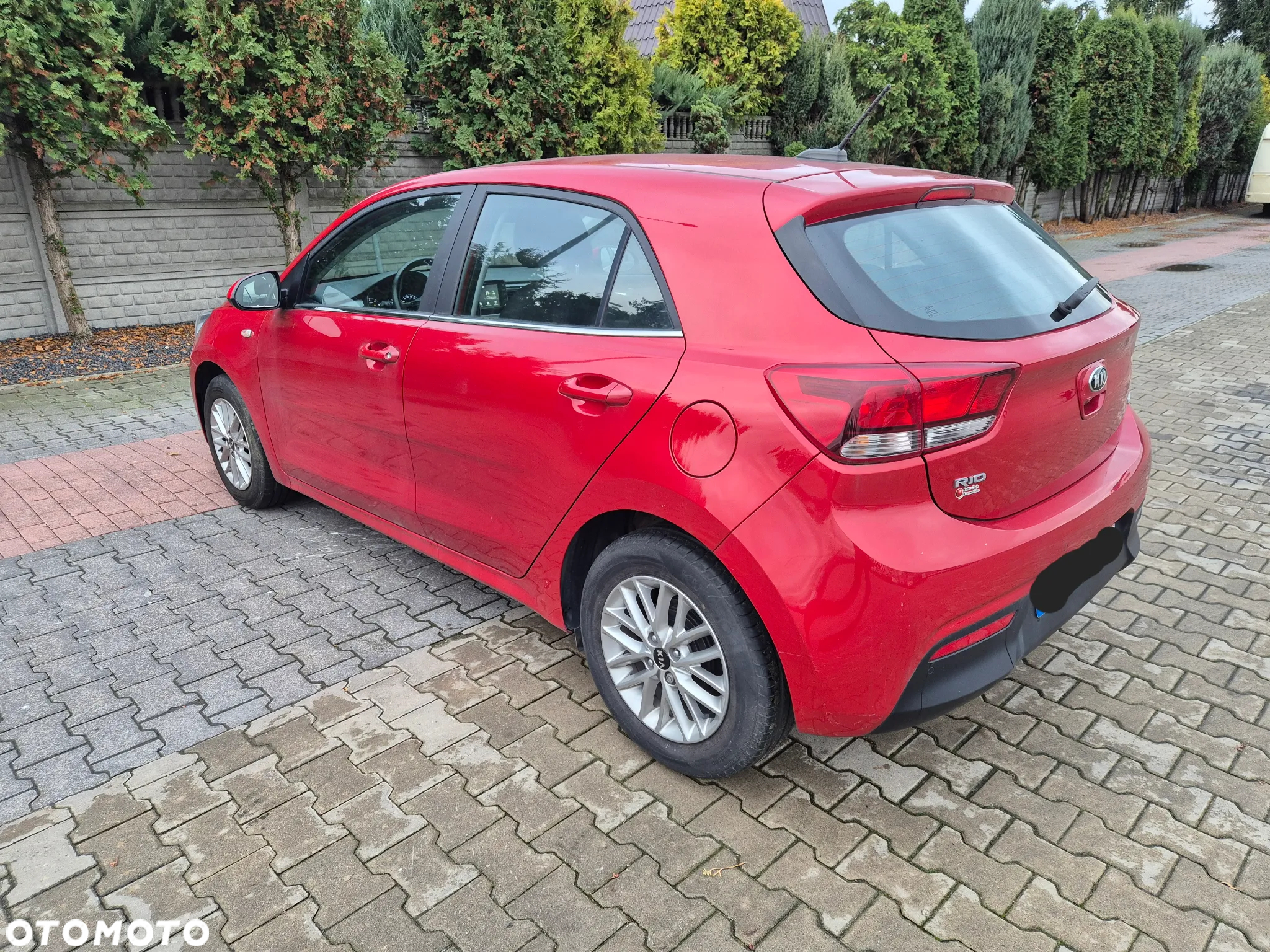 Kia Rio - 4