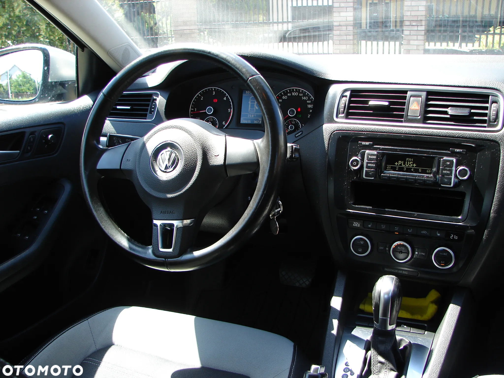 Volkswagen Jetta 2.0 TDI Highline CityLine DSG - 11