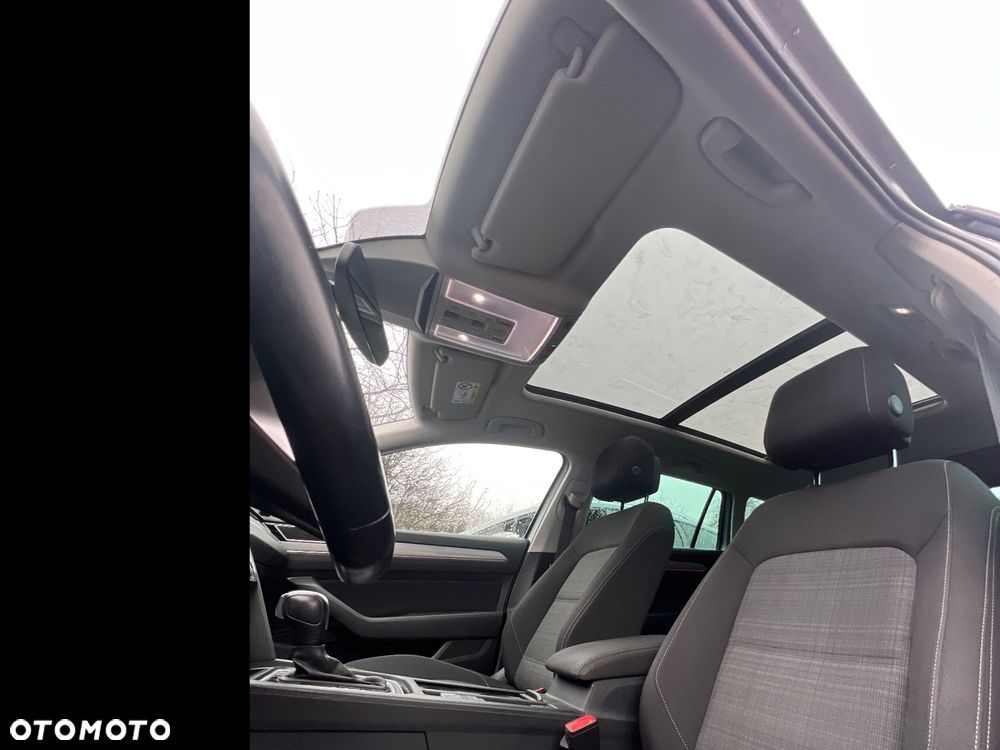 Volkswagen Passat 1.6 TDI SCR DSG Business - 7