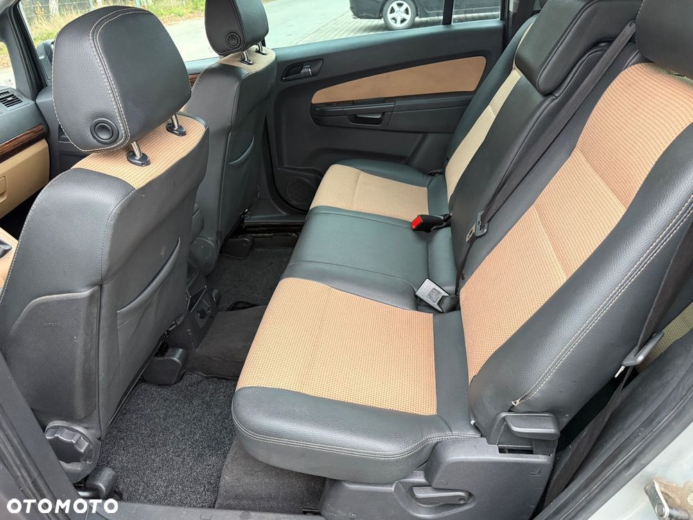 Opel Zafira 1.8 Family Plus - 27