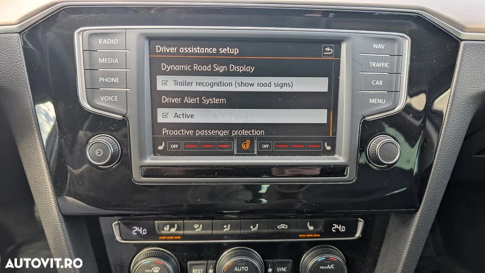 Volkswagen Passat Variant 2.0 TDI DSG Highline - 10