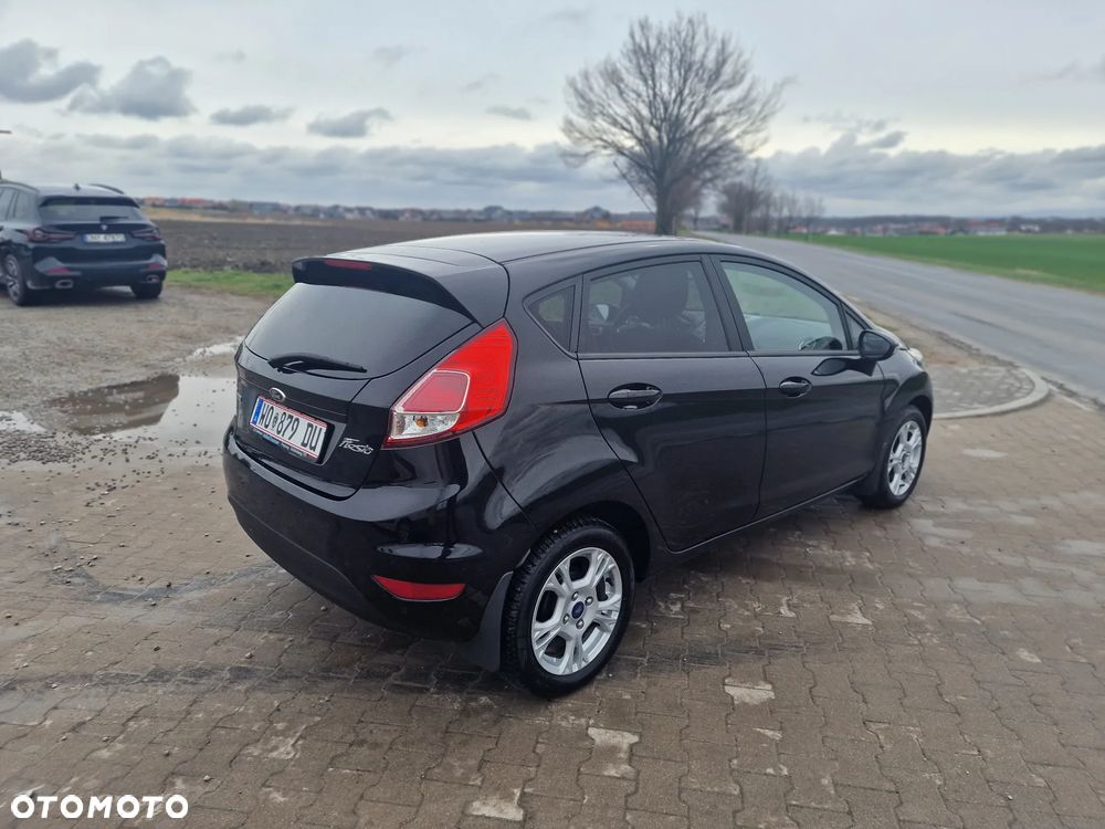 Ford Fiesta 1.25 Celebration - 9