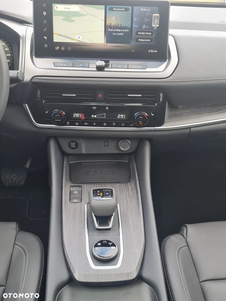 Nissan Qashqai 1.3 DIG-T MHEV 4x4 Tekna Xtronic - 12