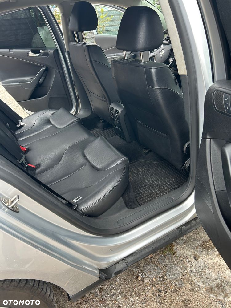 Volkswagen Passat 2.0 FSI Automatik Highline - 14