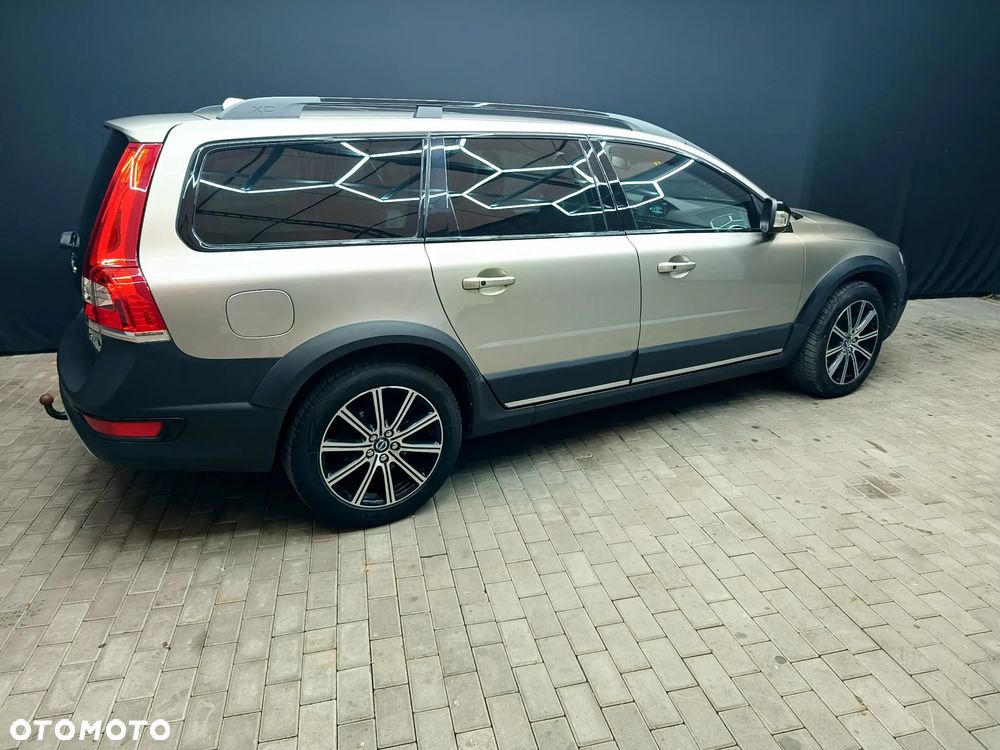 Volvo XC 70 - 4