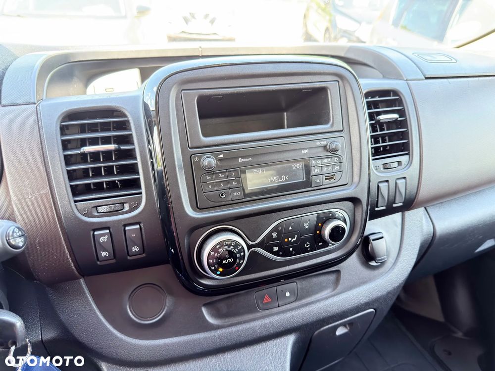 Renault TRAFIC - 17