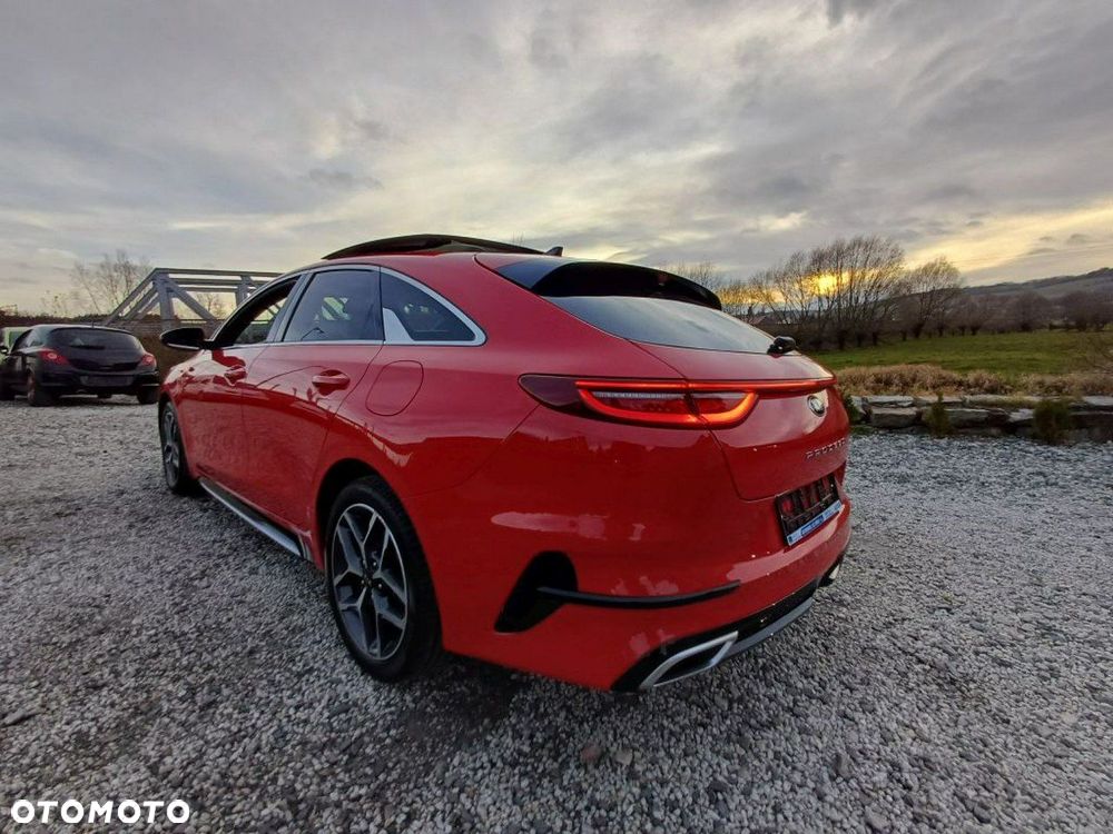 Kia ProCeed 1.4 T-GDI GT Line - 16