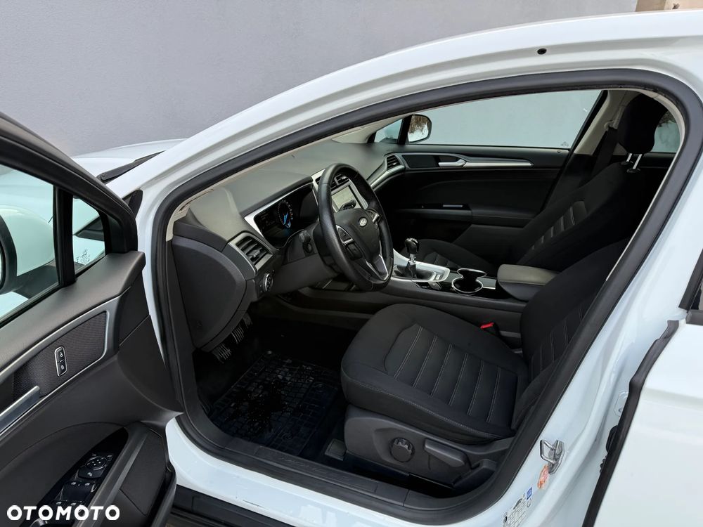 Ford Mondeo 2.0 TDCi Ambiente - 8