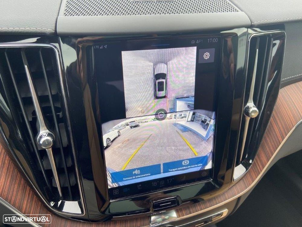 Volvo XC 60 2.0 T6 PHEV Ultra Bright - 23