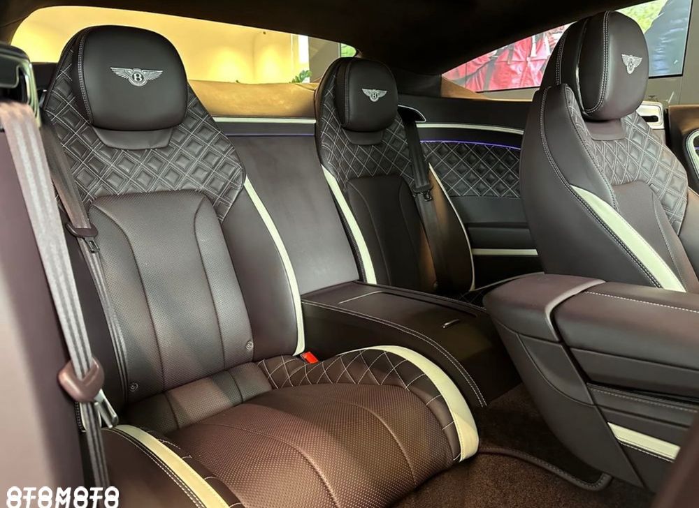 Bentley Continental GT Speed - 12
