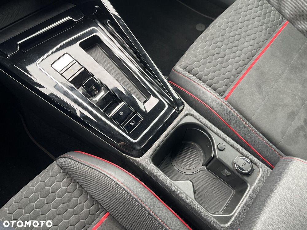 Volkswagen Golf - 18