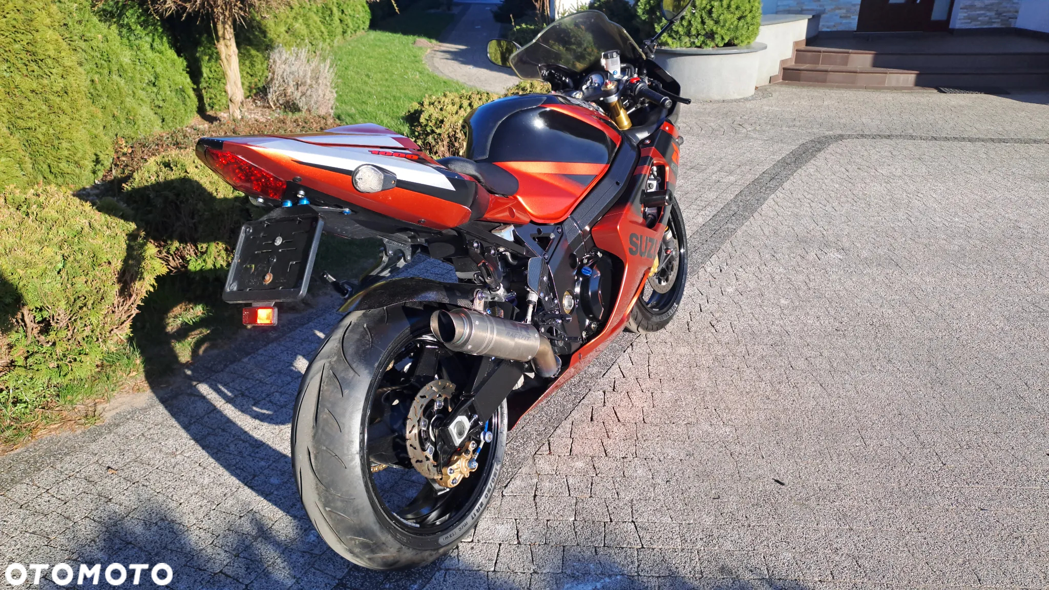 Suzuki GSX-R - 16