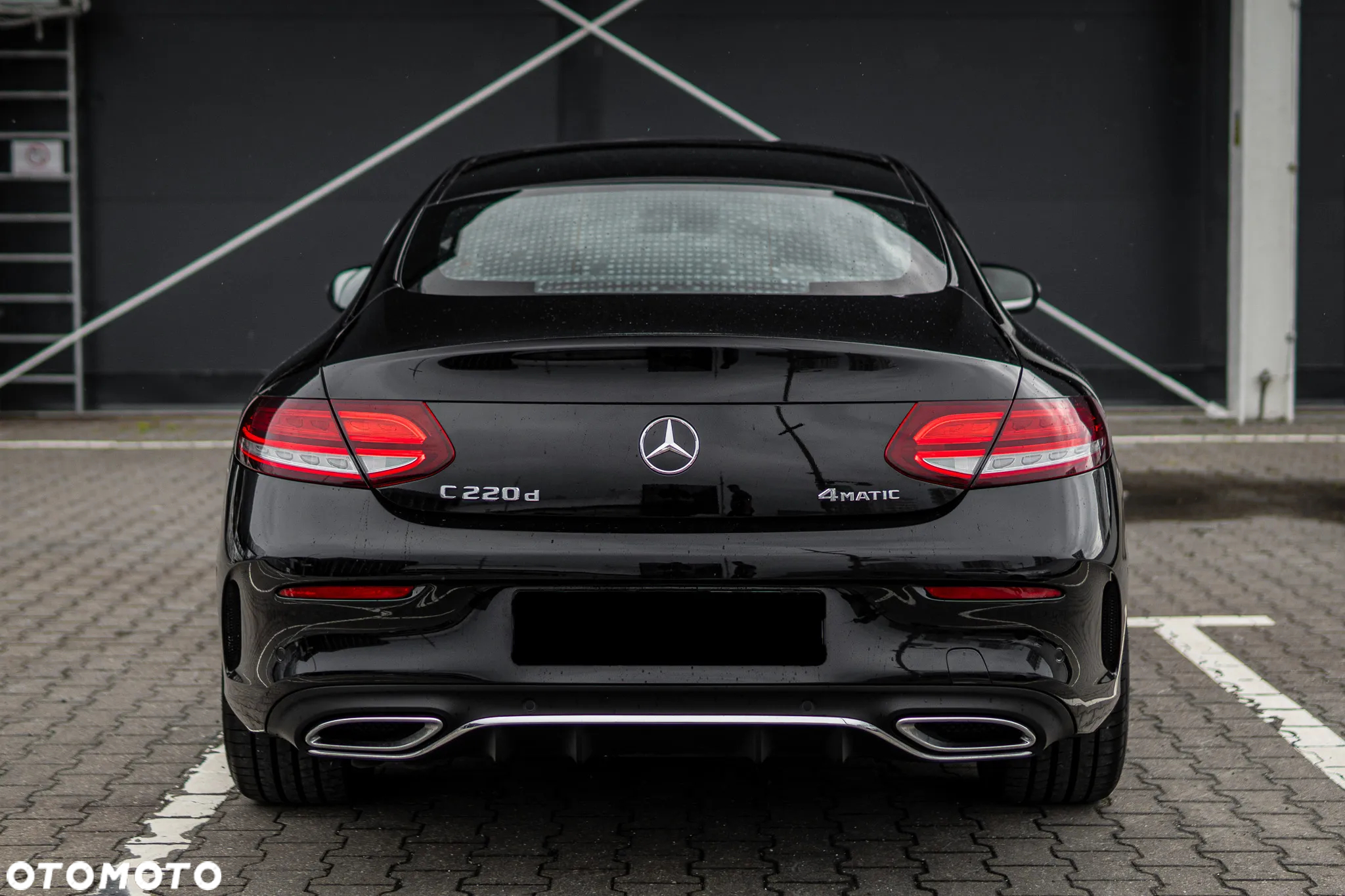 Mercedes-Benz Klasa C 220 d Coupe 4Matic 9G-TRONIC AMG Line - 5