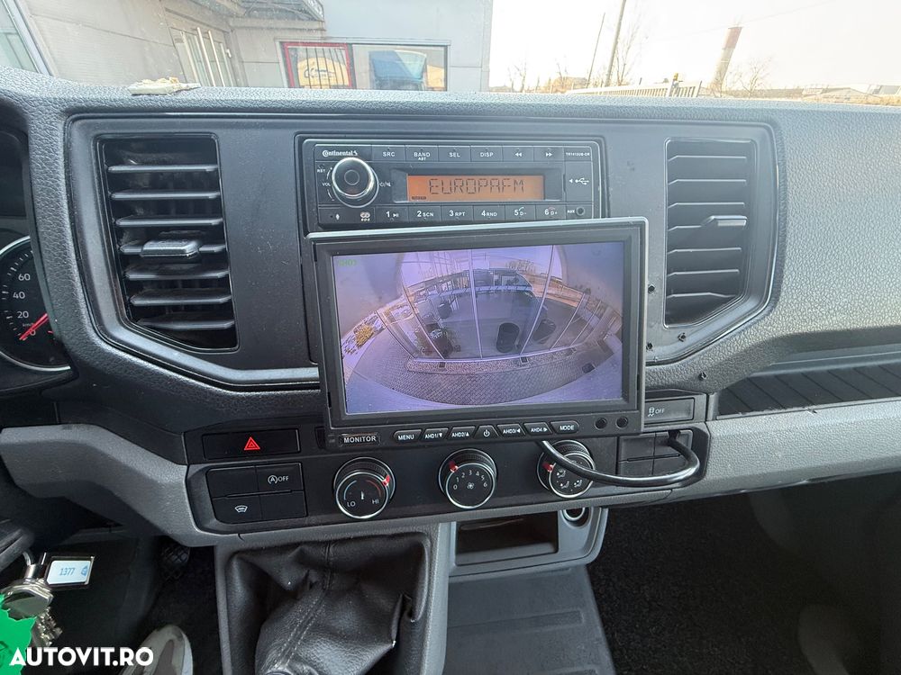 Volkswagen Crafter - 17