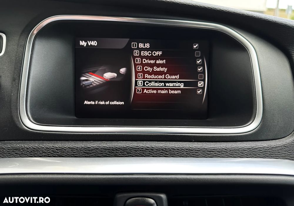 Volvo V40 D3 Aut Summum - 30