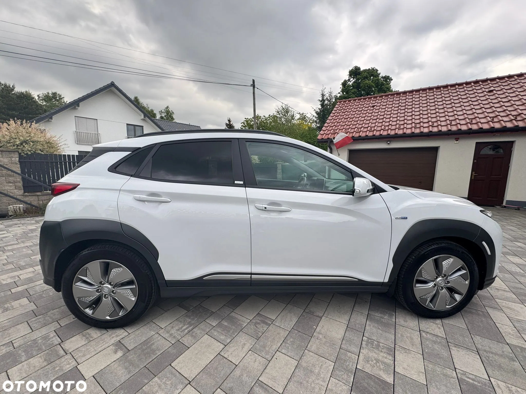 Hyundai Kona Electric 64kWh Premium - 6