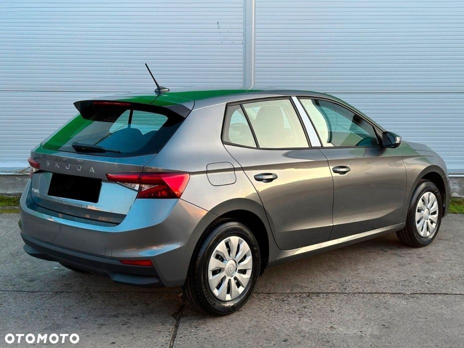 Skoda Fabia 1.0 Essence - 4