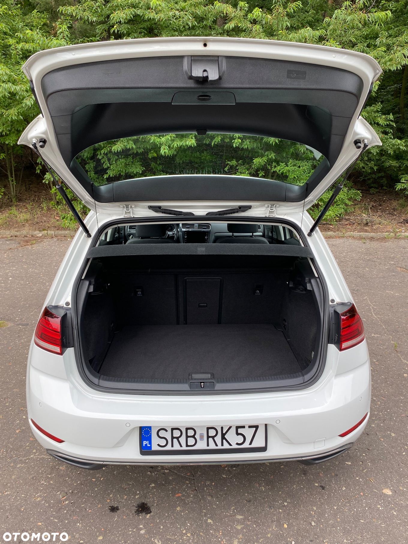 Volkswagen Golf VII 1.6 TDI BMT Comfortline - 18