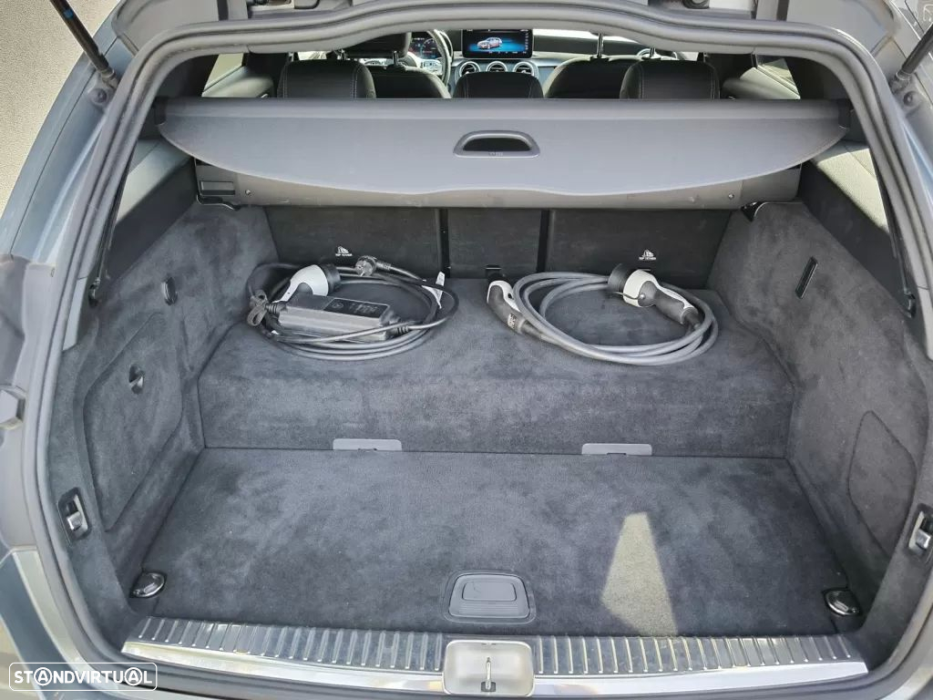 Mercedes-Benz C 300 de AMG Line - 8