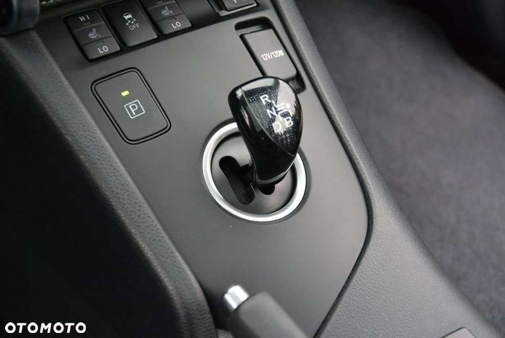 Toyota Auris Hybrid 135 Premium - 32