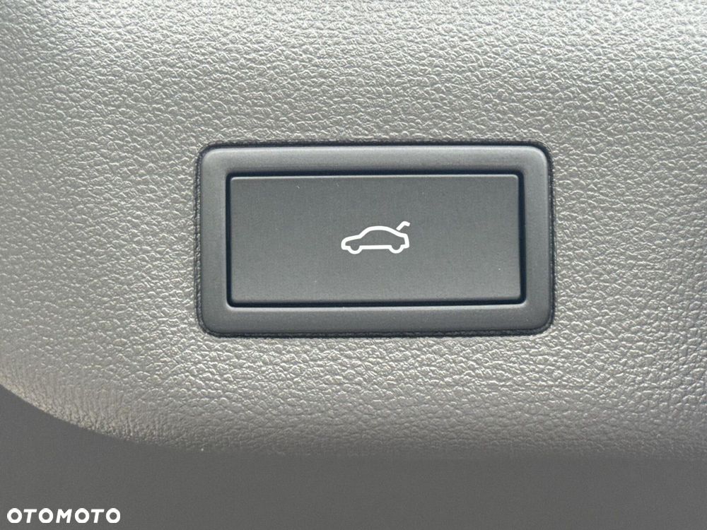 Volkswagen Multivan 2.0 TDI L1 Style DSG - 37