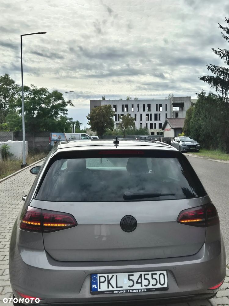 Volkswagen Golf - 4